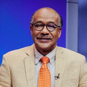 Patrocinador Nelson Paredes